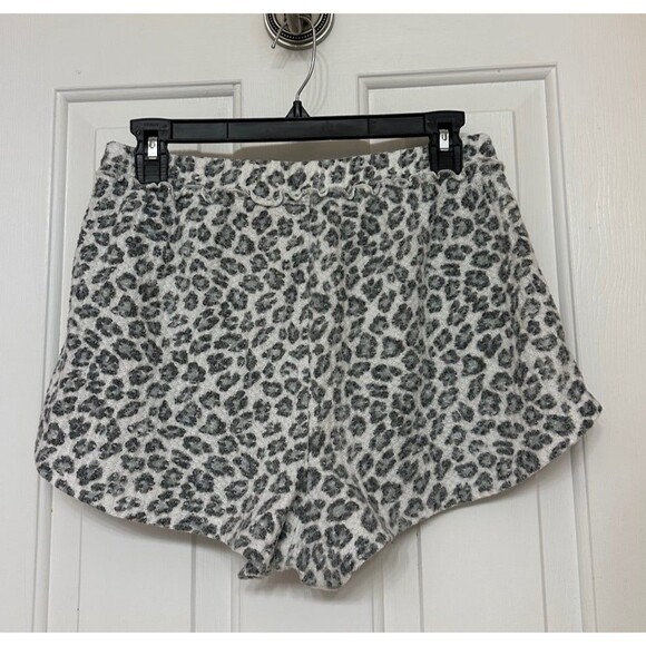 American Eagle Outfitters Gray Leopard Print Pajama Shorts - Picture 4 of 4